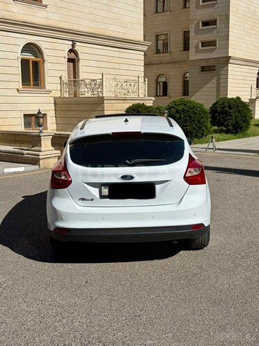 Ford Focus-14