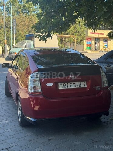 Toyota Prius-4