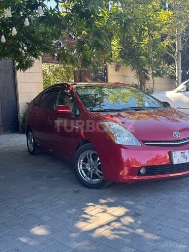 Toyota Prius-2