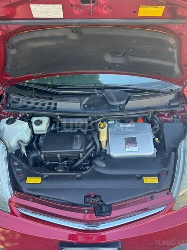 Toyota Prius-11