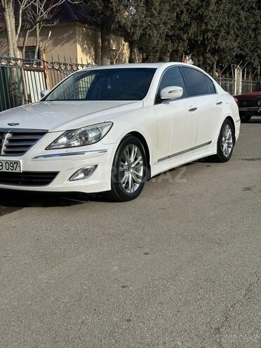 Hyundai Genesis-2