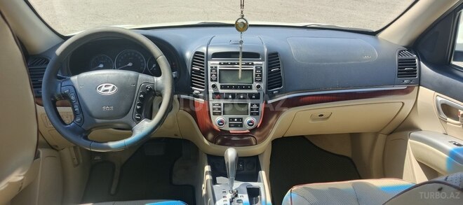 Hyundai Santa Fe-9