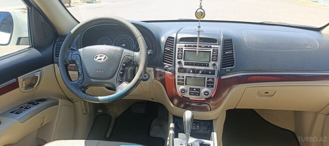 Hyundai Santa Fe-8