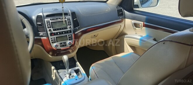 Hyundai Santa Fe-10