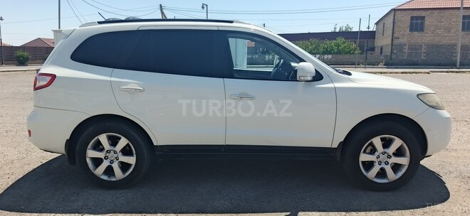 Hyundai Santa Fe-5