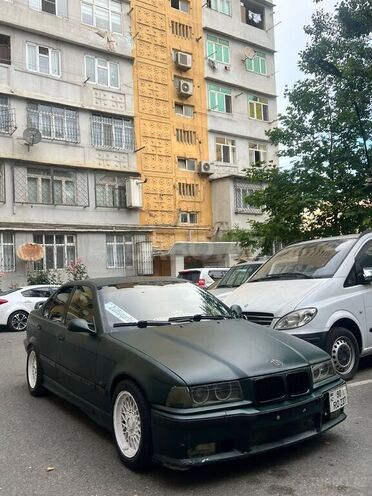 BMW 318-1