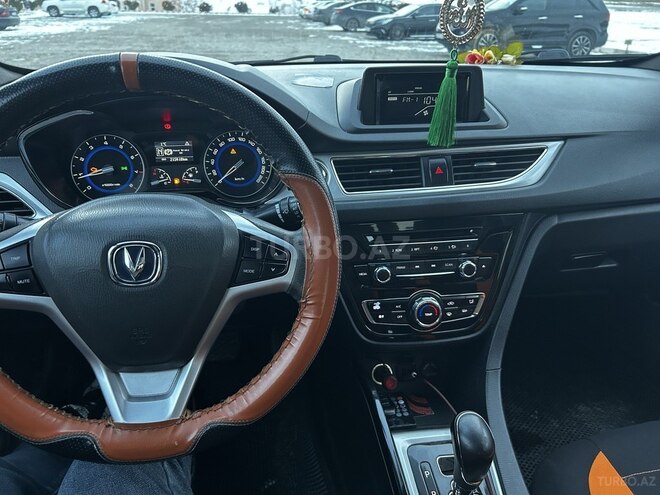 Changan Alsvin V7-4