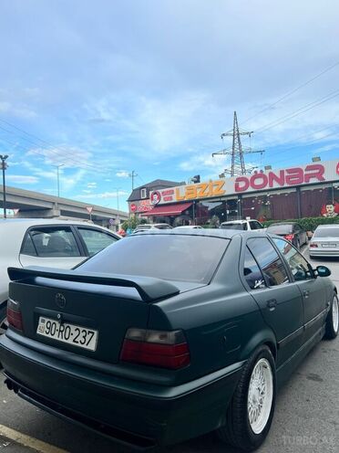 BMW 318-7