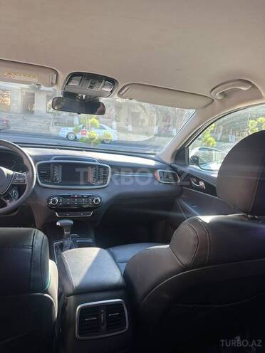 Kia Sorento-5