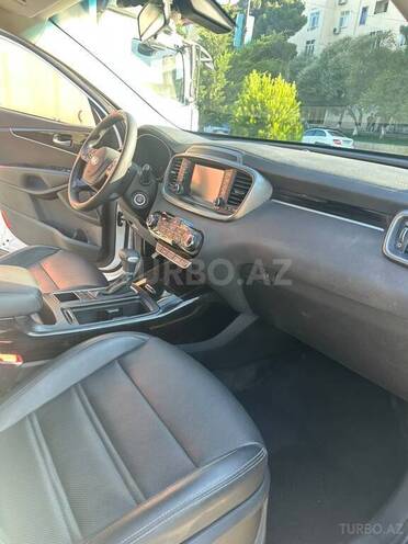 Kia Sorento-7