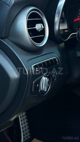 Mercedes C 300-11