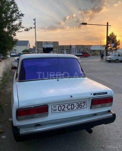 LADA (VAZ) 2107-2