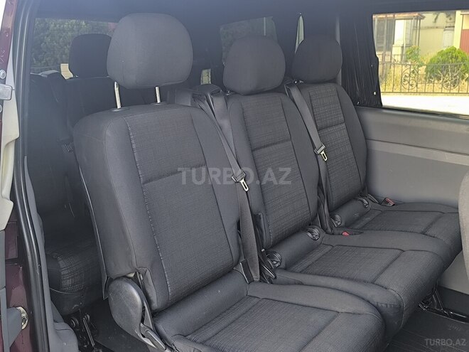 Mercedes Viano-5