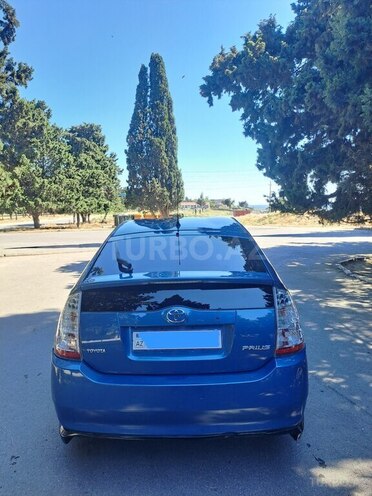 Toyota Prius-5