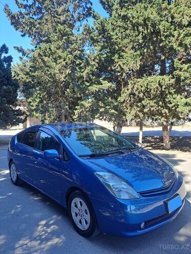 Toyota Prius-7