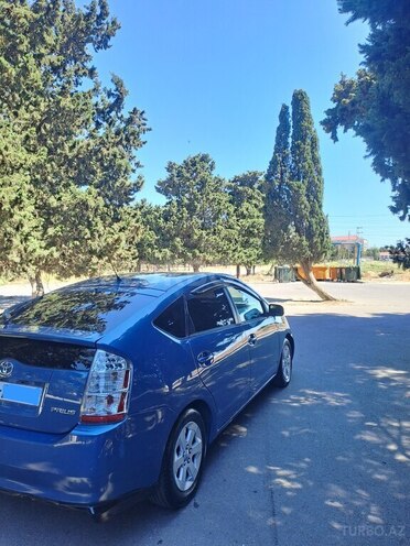 Toyota Prius-6