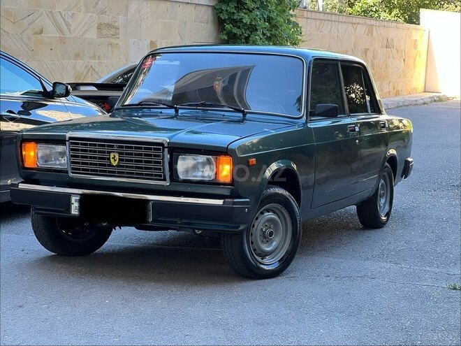 LADA (VAZ) 2107-1
