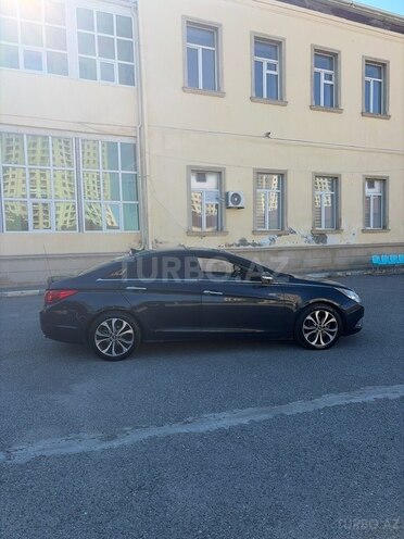 Hyundai Sonata-6