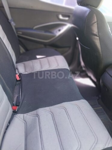 Hyundai Santa Fe-9