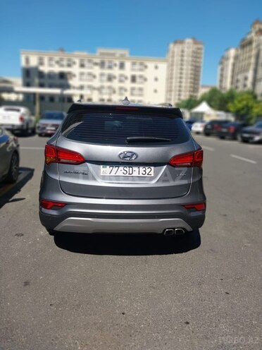 Hyundai Santa Fe-6