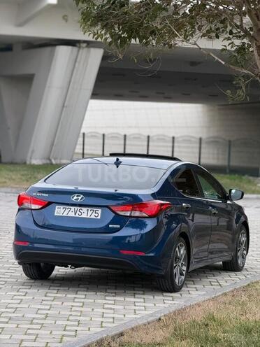 Hyundai Elantra-3
