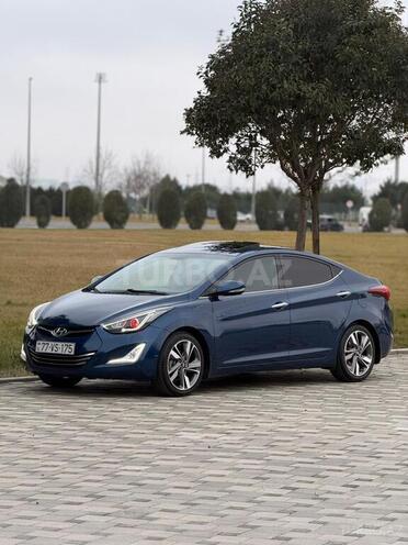 Hyundai Elantra-1