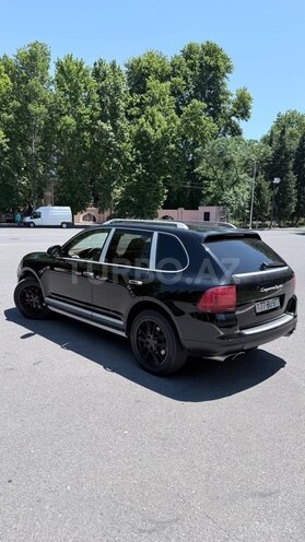 Porsche Cayenne Turbo-5