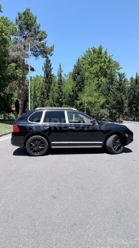 Porsche Cayenne Turbo-6