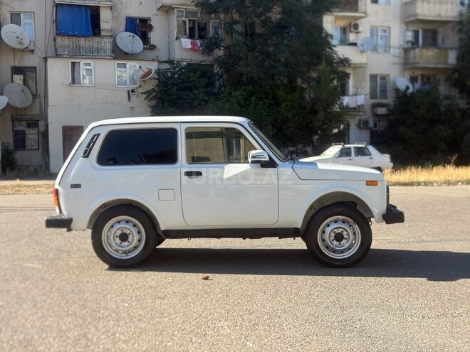 LADA (VAZ) Niva-10