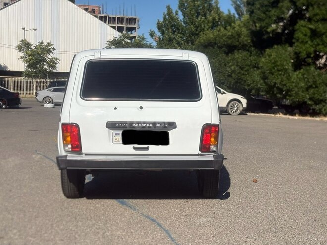 LADA (VAZ) Niva-12