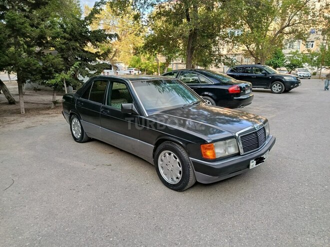 Mercedes 190-6