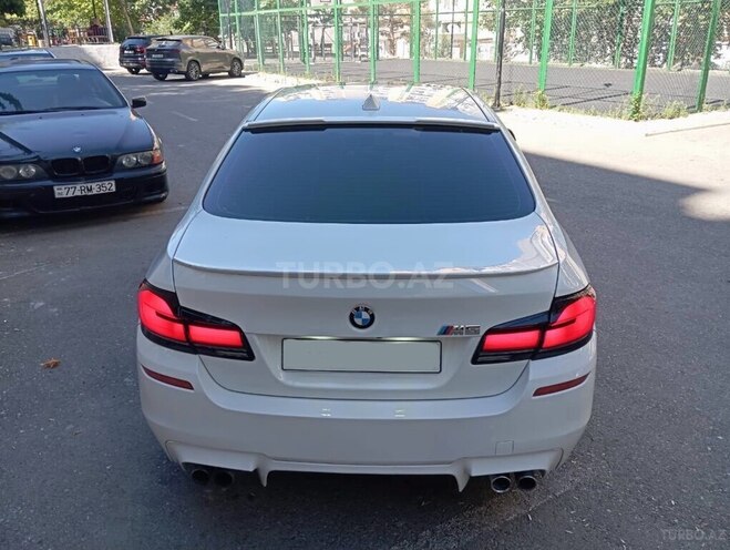 BMW 528-2
