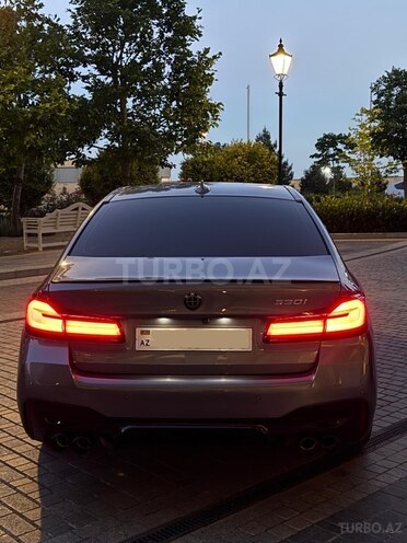 BMW 530-8