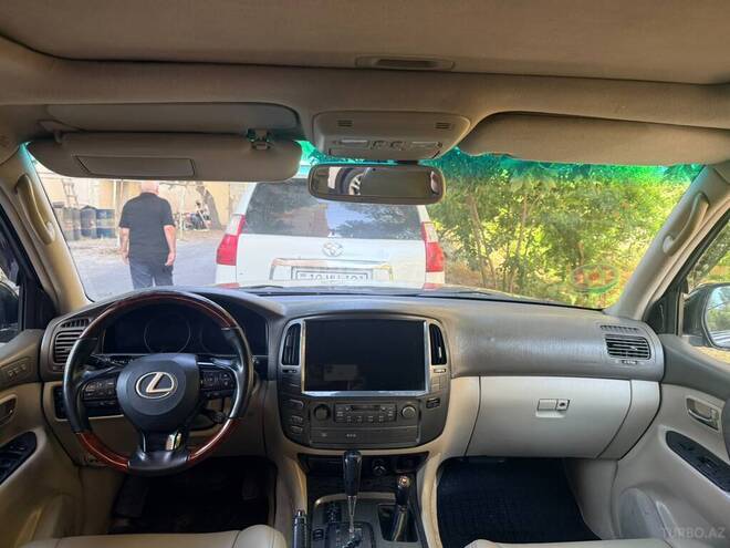 Lexus LX 470-4