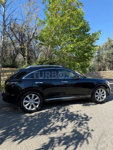 Infiniti FX35-3