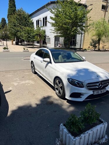 Mercedes E 300-4