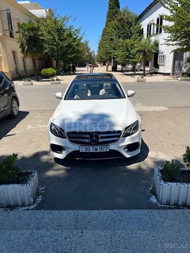 Mercedes E 300-2