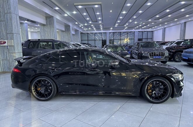 Mercedes AMG GT 63 S 4MATIC+-4