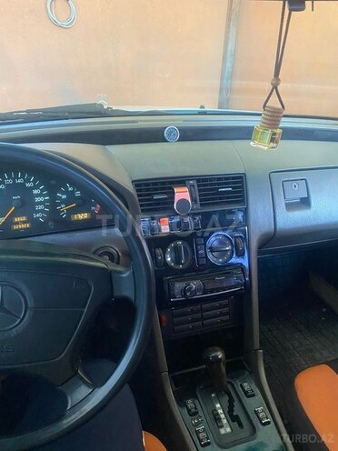 Mercedes C 200-5