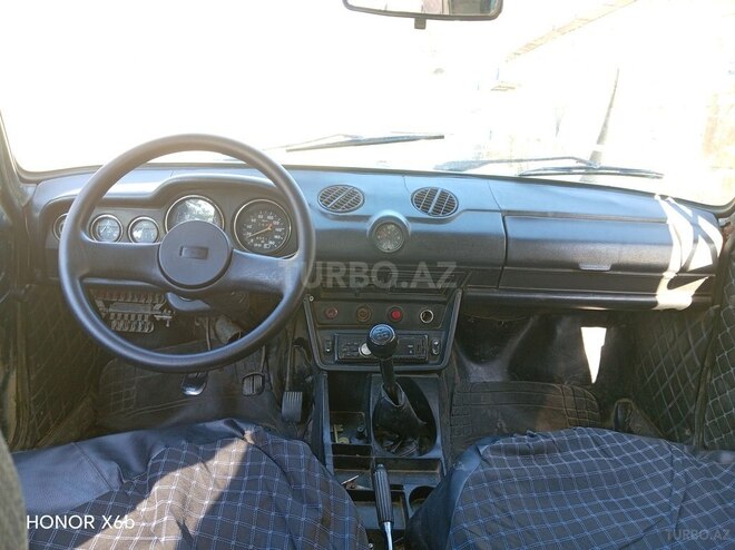 LADA (VAZ) 2106-3
