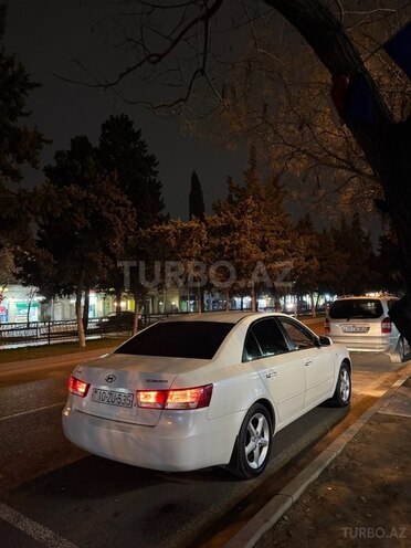 Hyundai Sonata-6