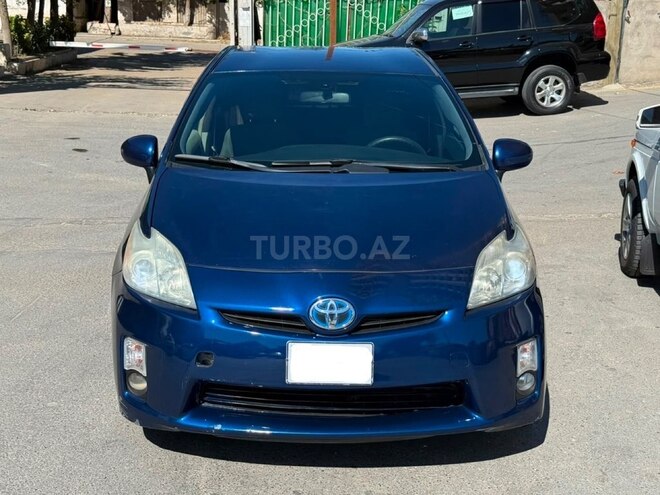 Toyota Prius-3