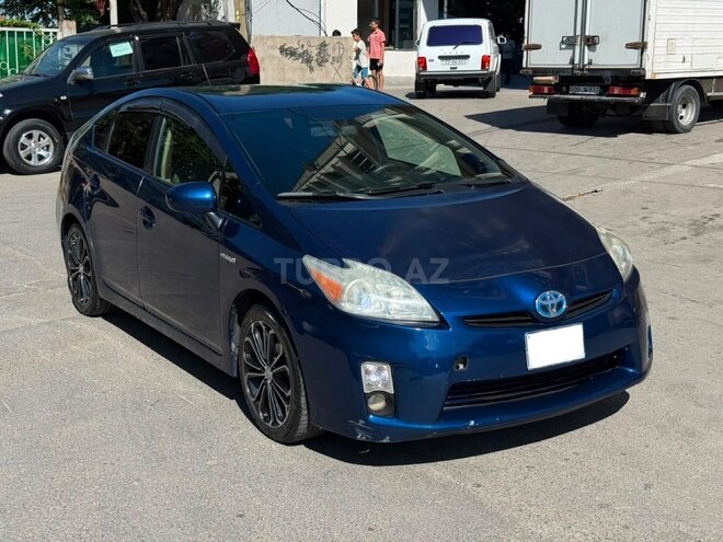 Toyota Prius-2