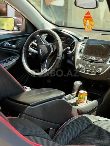 Chevrolet Malibu-12