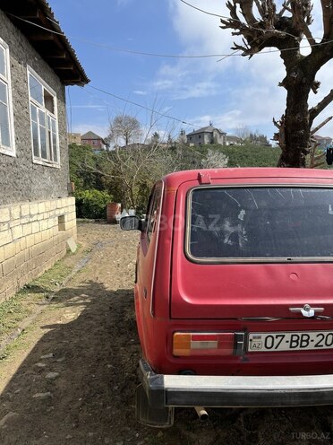 LADA (VAZ) Niva-15