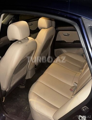 Hyundai Elantra-2