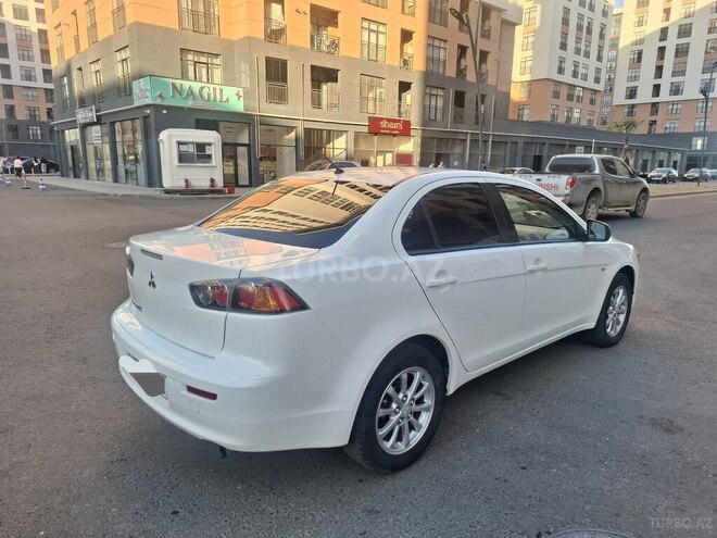 Mitsubishi Lancer-7