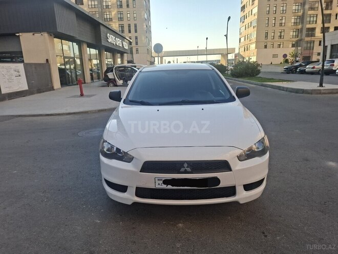 Mitsubishi Lancer-1