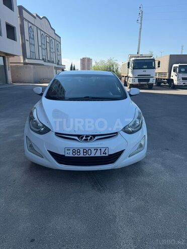 Hyundai Elantra-1