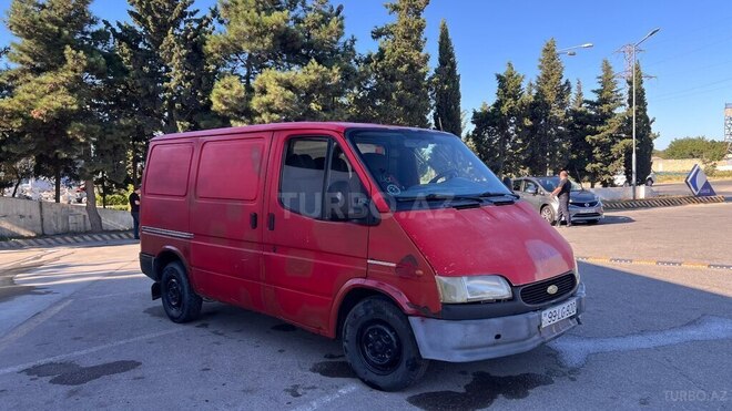 Ford Transit-6